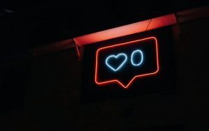 Like counter that begins at zero to show emphasis on seeking validation.